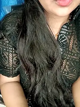 Snapshot of Rashmi_011 chatting on 28, 4, 2026 Rashmi 011 online show from 28, 4, 2026