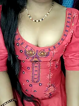 Snapshot of Rashmi_011 chatting on 15, 5, 2026 Rashmi 011 online show from 15, 5, 2026