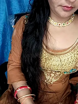 Snapshot of Rashmi_011 chatting on 19, 5, 2026 Rashmi 011 online show from 19, 5, 2026