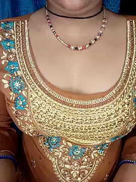 Snapshot of Rashmi_011 chatting on 25, 5, 2026 Rashmi 011 online show from 25, 5, 2026
