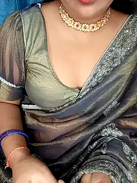 Snapshot of Rashmi_011 chatting on 31, 5, 2026 Rashmi 011 online show from 31, 5, 2026