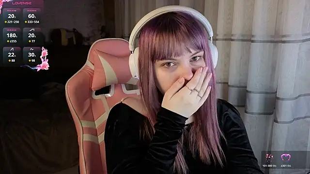 KristiBloom online show from 8, 3, 2026