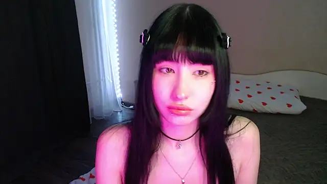 NaemiiBlush online show from 2, 11, 2025