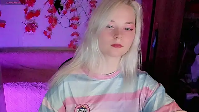 HoneyDazzle online show from 24, 10, 2025