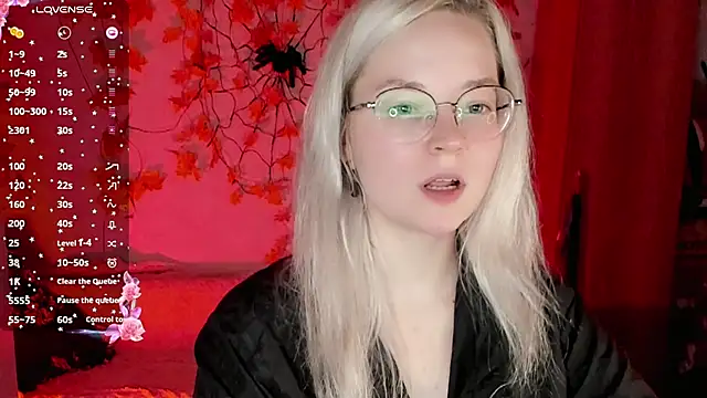 HoneyDazzle online show from 5, 11, 2025