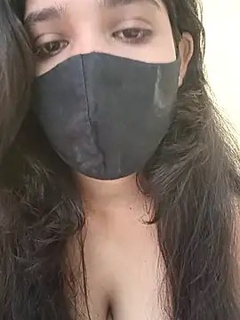 Snapshot of Beautiful_Eye chatting on 8, 10, 2025 Beautiful Eye online show from 8, 10, 2025