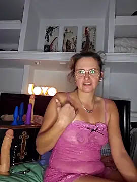 Snapshot of xcrazzycat chatting on 27, 11, 2025 xcrazzycat online show from 27, 11, 2025