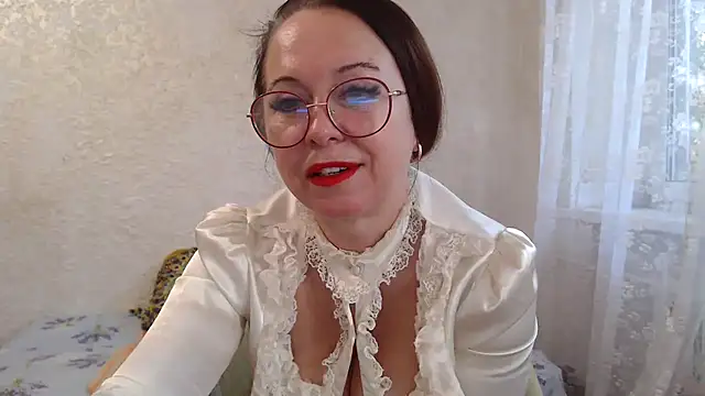 Snapshot of Arisa5000 chatting on 11, 9, 2025 Arisa5000 online show from 11, 9, 2025