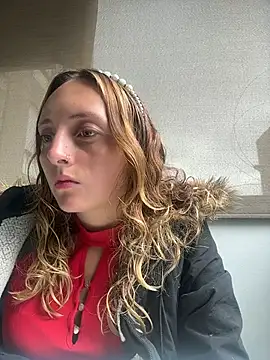 Mia dca online show from 6, 11, 2025