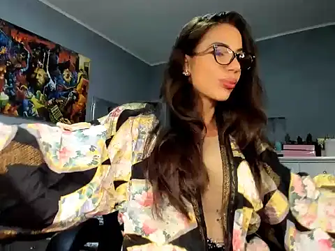 Snapshot of Alesyamuscledoll@xh chatting on 9, 11, 2025 Alesyamuscledollxh online show from 9, 11, 2025