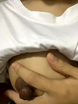 Snapshot of -Harper- chatting on 22, 10, 2025 -Harper- online show from 22, 10, 2025