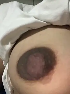 Snapshot of -Harper- chatting on 11, 11, 2025 -Harper- online show from 11, 11, 2025