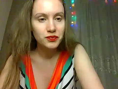 Snapshot of Lynirina chatting on 18, 7, 2026 Lynirina online show from 18, 7, 2026