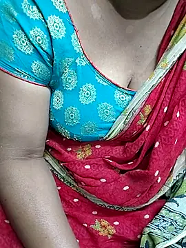 Snapshot of Queen_washna1 chatting on 17, 11, 2025 Queen washna1 online show from 17, 11, 2025