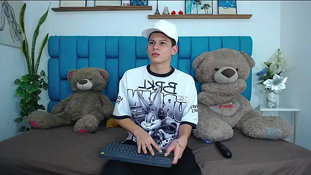 Snapshot of Brian_hot chatting on 28, 2, 2026 Brian hot online show from 28, 2, 2026