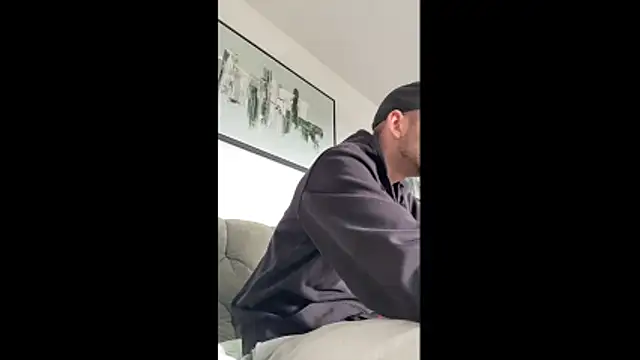 Snapshot of MolleDolle chatting on 27, 10, 2025 MolleDolle online show from 27, 10, 2025