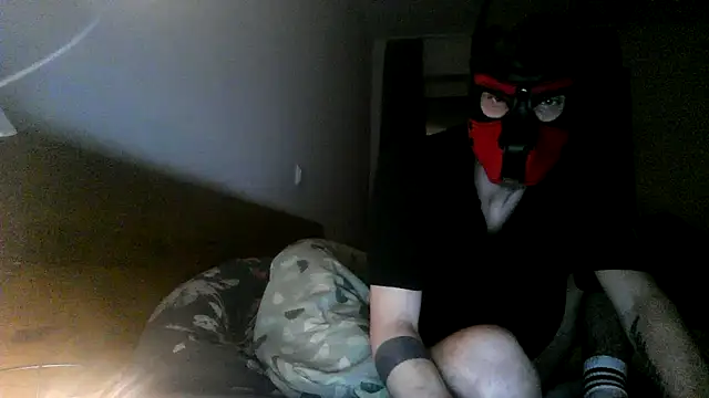 Snapshot of MolleDolle chatting on 12, 11, 2025 MolleDolle online show from 12, 11, 2025