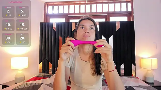 Snapshot of Sofy_and_Mia chatting on 25, 10, 2025 Sofy and Mia online show from 25, 10, 2025