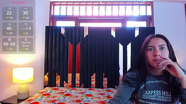 Snapshot of Sofy_and_Mia chatting on 1, 11, 2025 Sofy and Mia online show from 1, 11, 2025