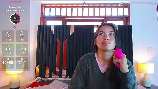 Snapshot of Sofy_and_Mia chatting on 3, 11, 2025 Sofy and Mia online show from 3, 11, 2025