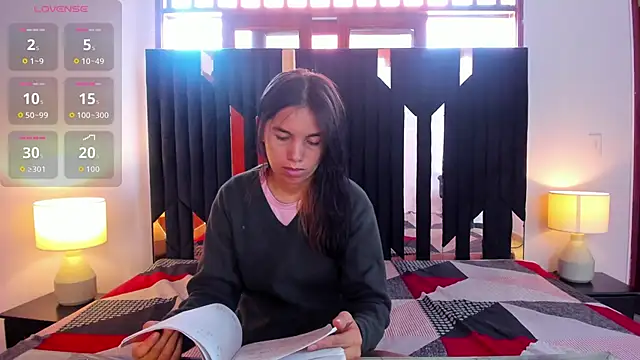 Snapshot of Sofy_and_Mia chatting on 10, 11, 2025 Sofy and Mia online show from 10, 11, 2025