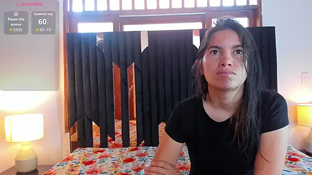 Snapshot of Sofy_and_Mia chatting on 24, 11, 2025 Sofy and Mia online show from 24, 11, 2025