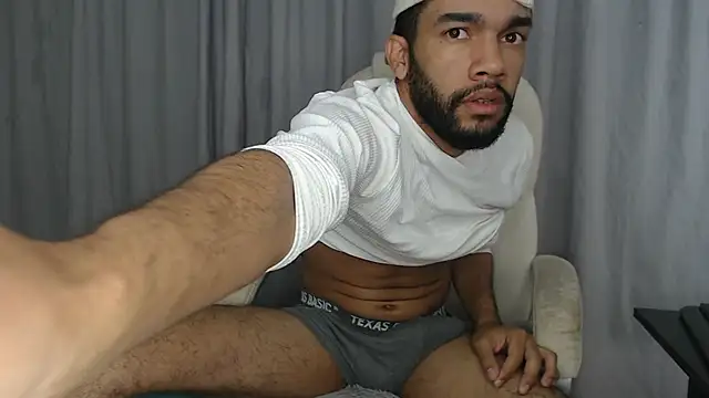 Snapshot of andresnoir_ chatting on 21, 10, 2025 andresnoir online show from 21, 10, 2025