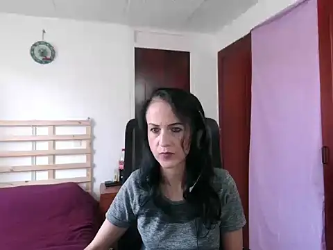 Snapshot of rose_more__ chatting on 16, 12, 2025 rose more online show from 16, 12, 2025