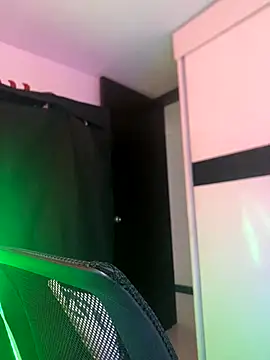 ErosDominant online show from 25, 10, 2025