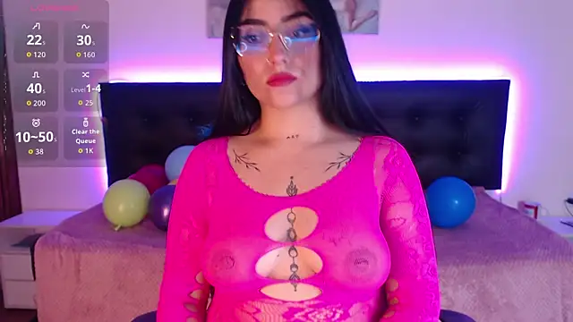 SeleneMore online show from 8, 4, 2026