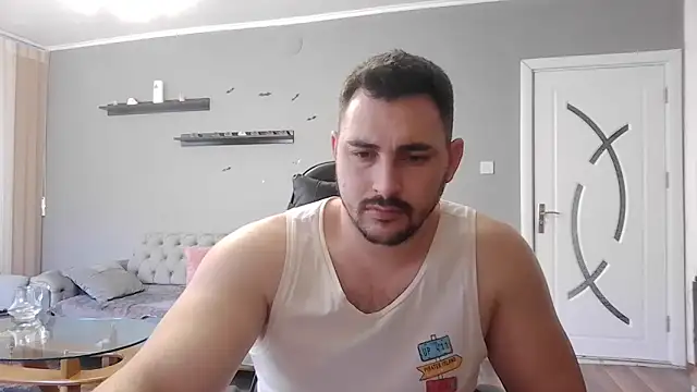 Snapshot of mastermute chatting on 1, 3, 2026 mastermute online show from 1, 3, 2026