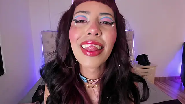 Nina fox 0691 online show from 6, 3, 2026