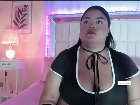 LunaaBlaze online show from 14, 11, 2025