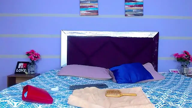 LizzyGrey  online show from 9, 10, 2025