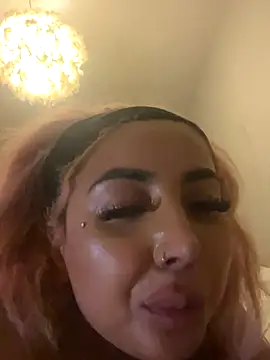 Snapshot of zara_bellexx chatting on 10, 11, 2025 zara bellexx online show from 10, 11, 2025