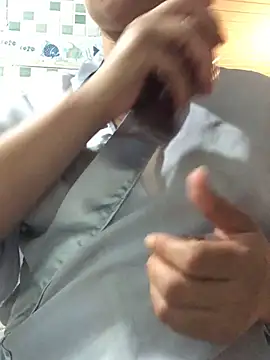 Snapshot of AliceXmoore chatting on 18, 10, 2025 AliceXmoore online show from 18, 10, 2025