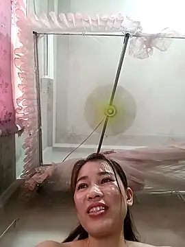 ladzy sexy online show from 15, 4, 2026