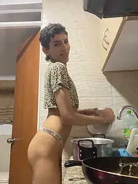 SiaraRealist online show from 1, 11, 2025