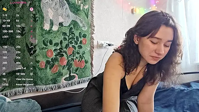 MiaLovelyOne online show from 12, 3, 2026