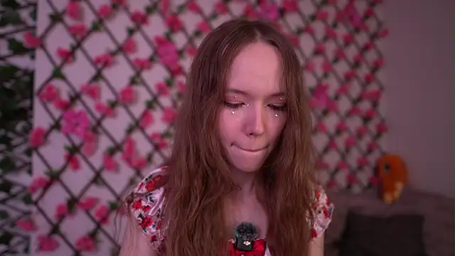 Petite Polly online show from 22, 10, 2025