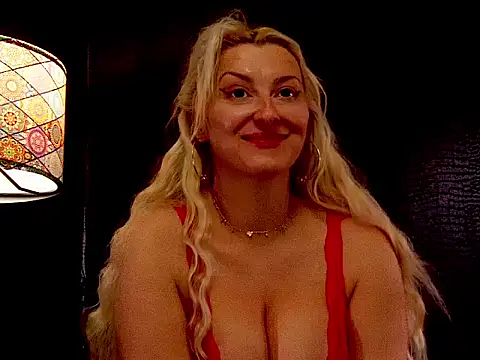 LeticiaReys online show from 2, 2, 2026