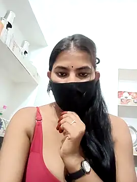 Snapshot of Hot_radhaji chatting on 5, 11, 2025 Hot radhaji online show from 5, 11, 2025