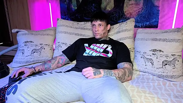 Snapshot of Anubisgods chatting on 17, 10, 2025 Anubisgods online show from 17, 10, 2025