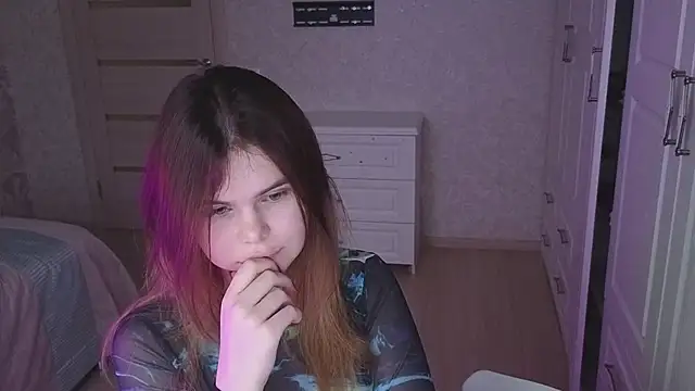 EricaThompson online show from 30, 10, 2025