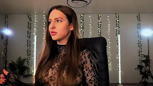 Alicia art  online show from 12, 11, 2025