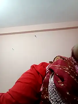 Snapshot of Megla879 chatting on 18, 10, 2025 Megla879 online show from 18, 10, 2025