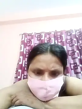 Snapshot of Megla879 chatting on 31, 10, 2025 Megla879 online show from 31, 10, 2025