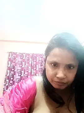 Snapshot of Megla879 chatting on 1, 11, 2025 Megla879 online show from 1, 11, 2025