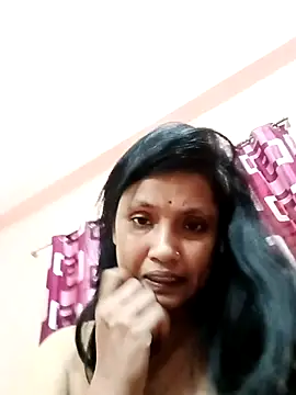 Snapshot of Megla879 chatting on 7, 11, 2025 Megla879 online show from 7, 11, 2025