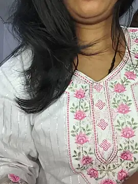 Snapshot of Janu-hasena chatting on 4, 7, 2026 Janu-hasena online show from 4, 7, 2026